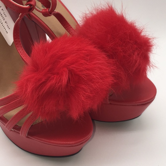 Qupid Woman’s Red Pumps Platform Heels Open Toe Real Rabbit Fur Pom Poms Size 7 - Picture 15 of 16